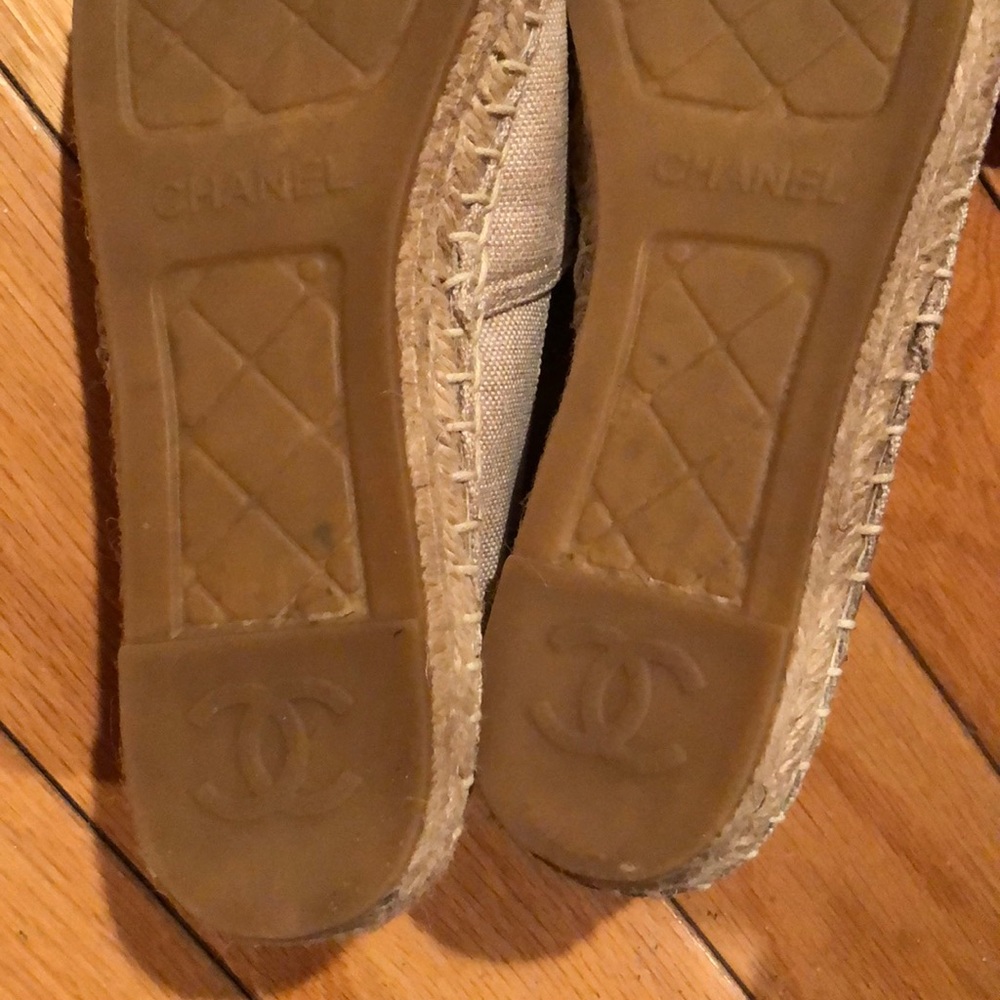 SHOES - Picture 3 of 4